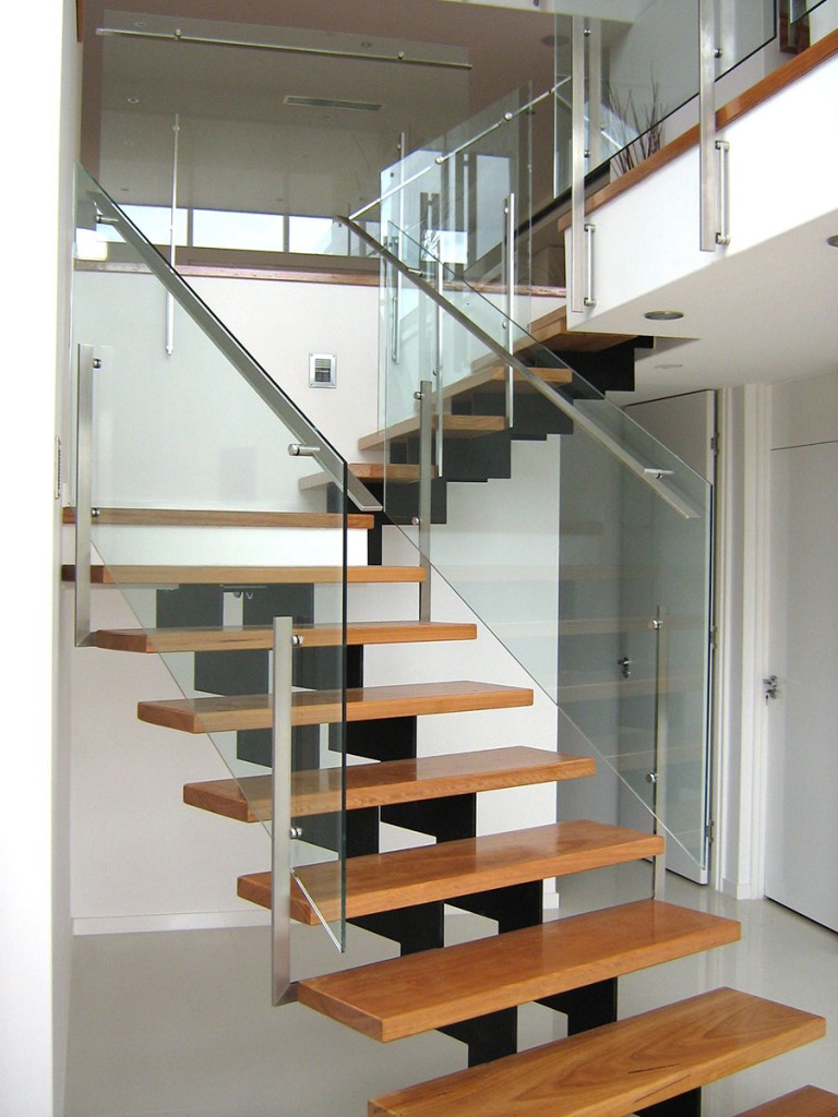 Frameless Glass Stair Balustrade In Bulimba Private Residence - Thump 