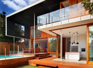 Sydney Project_Castlecrag-project-in-Sydney-by-CplusC-Architectural-Workshop-2-using-Thump-Frameless-Glass-Balustrade-5